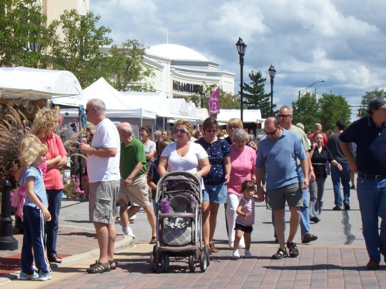 Levis Commons hosts art fair this weekend BG Independent
