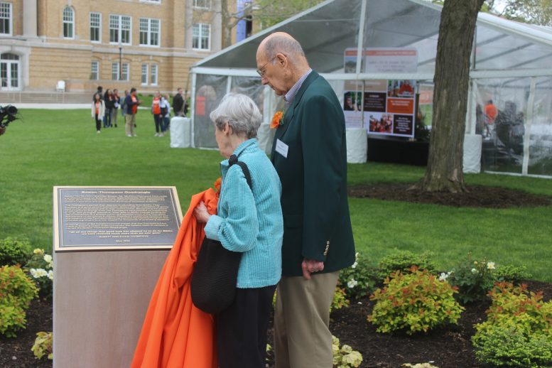 Bgsu Dedicates Historic Quadrangle To Thompsons In Recognition Of Their