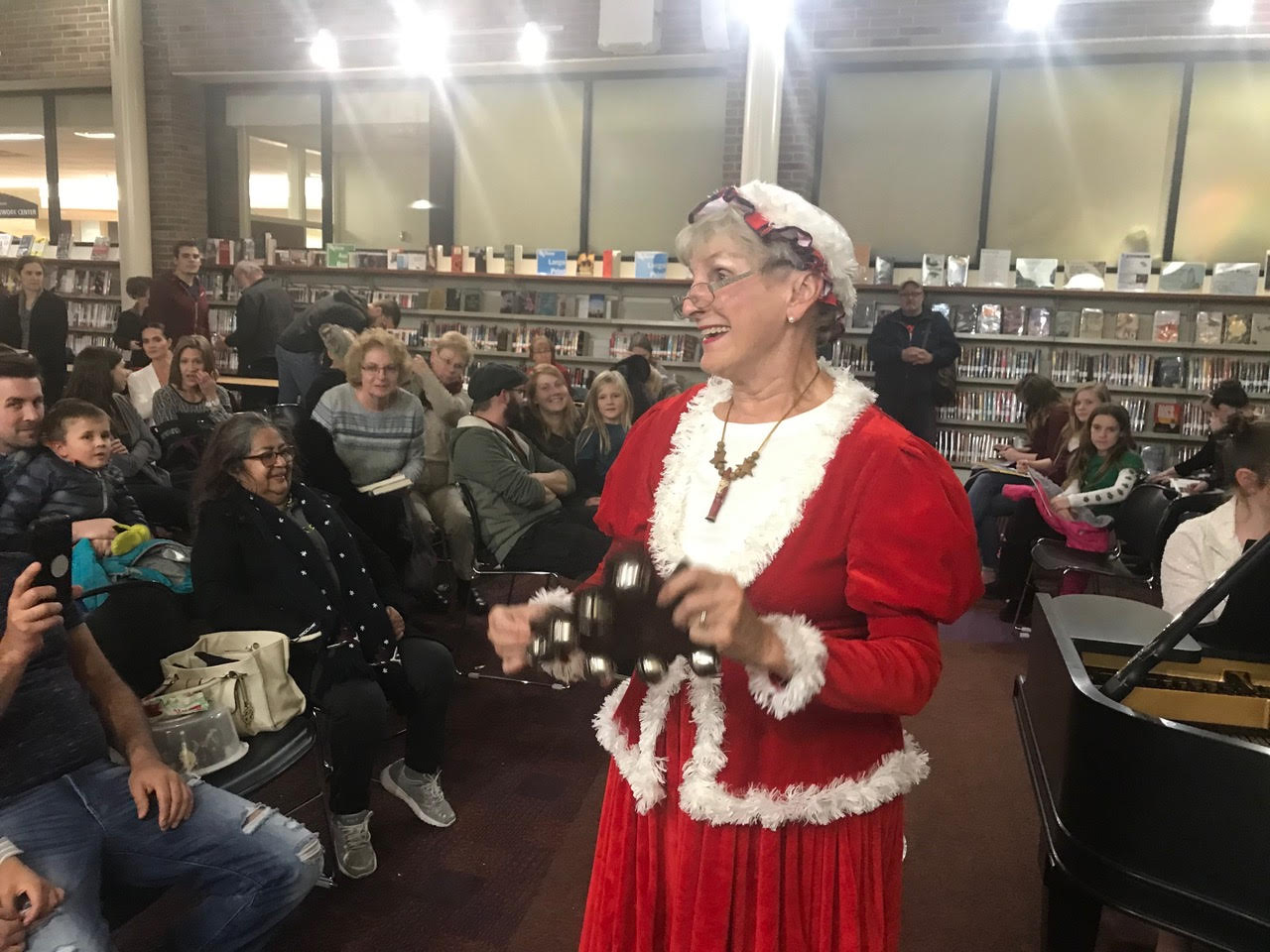 How Mrs Claus Embodied 19th Century Debates About Womens Rights Bg Independent News 