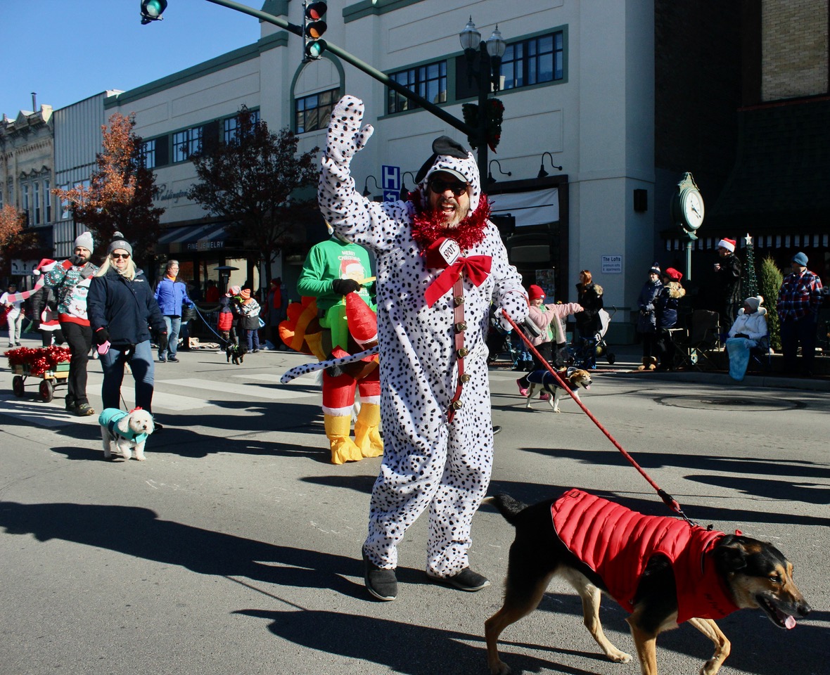 BG Holiday Parade sparkles BG Independent News